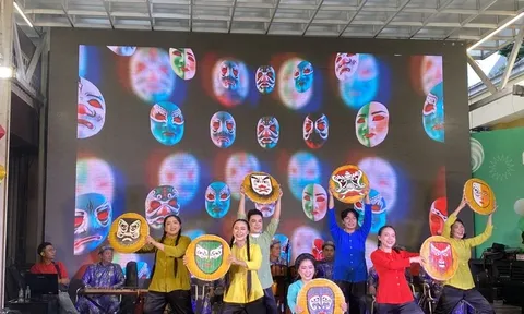 Hát bội TPHCM xuống phố sách, tiếng trống hát bội gọi mùa hè 2026