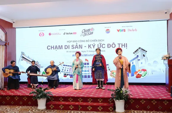 Đưa Chợ Lớn, Bến Thành vào sóng livestream của người trẻ